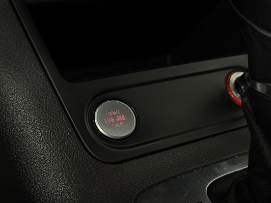 Volkswagen Tiguan Avenue, 2013 года, пробег 185462 км