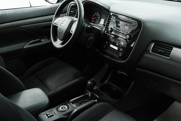 Mitsubishi Outlander Instyle, 2012 года, пробег 210070 км