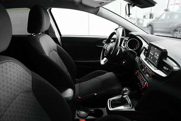 Kia Ceed, 2019 года, пробег 58198 км