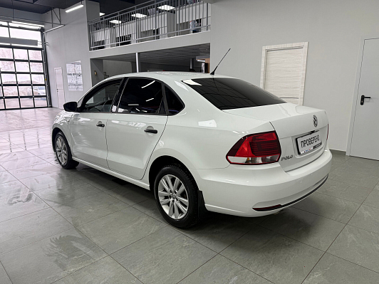 Volkswagen Polo Trendline, 2016 года, пробег 176000 км