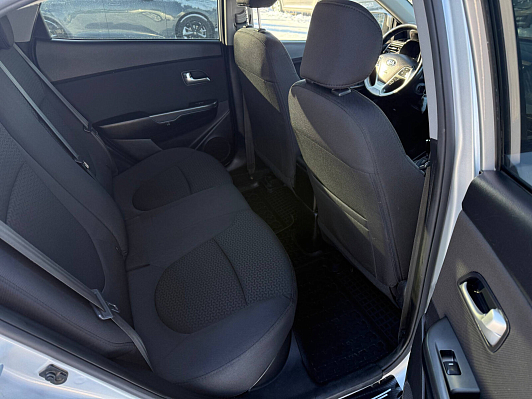 Kia Rio Luxe, 2015 года, пробег 151184 км