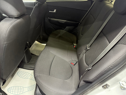 Kia Rio Luxe, 2016 года, пробег 135911 км