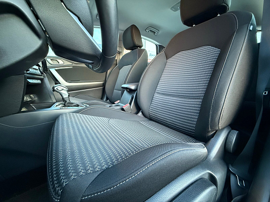 Kia Ceed Luxe, 2023 года, пробег 31000 км