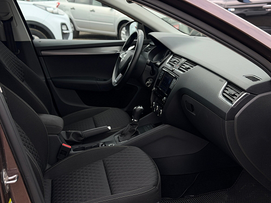 Skoda Octavia Ambition, 2017 года, пробег 171586 км