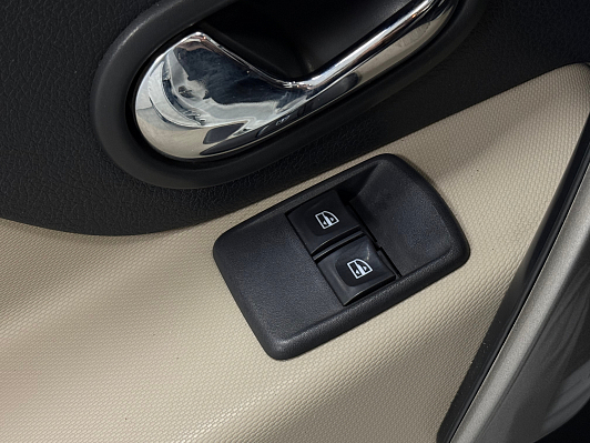 Renault Logan Luxe Privilege, 2018 года, пробег 82000 км