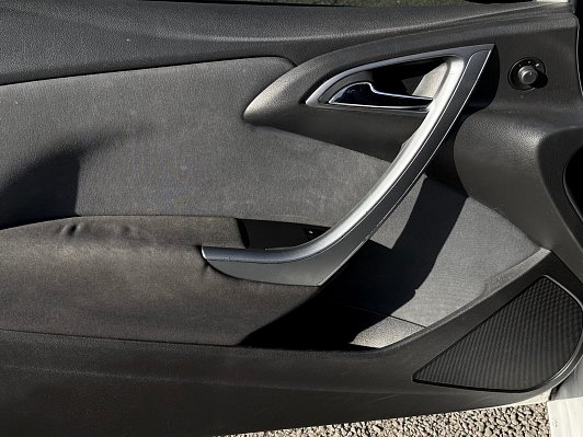 Opel Astra Sport, 2013 года, пробег 180917 км