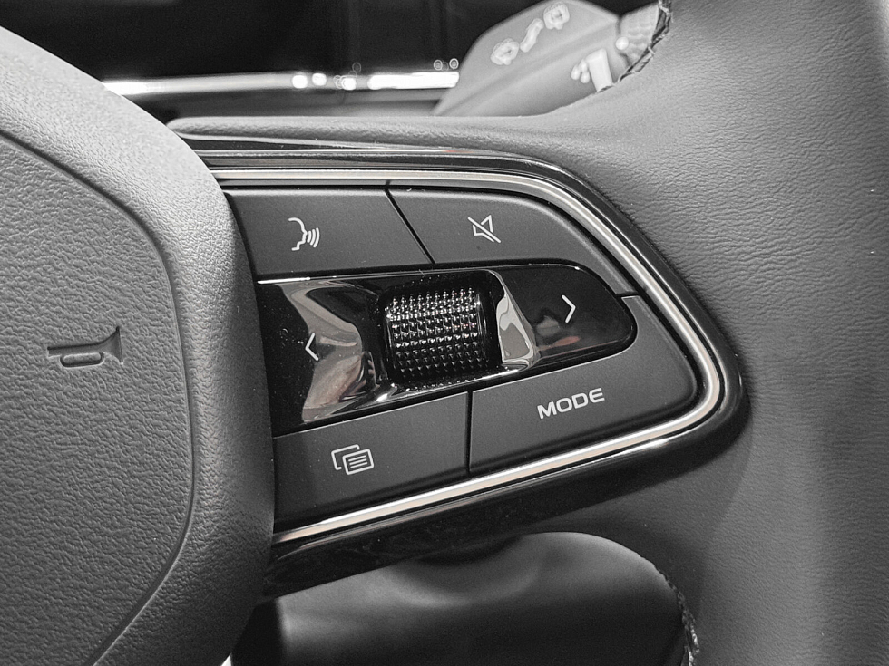 Geely Atlas Флагман, зеленый
