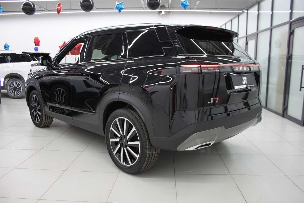 Omoda C7 , черный