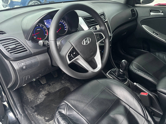 Hyundai Solaris, 2015 года, пробег 155501 км