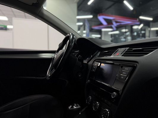 Skoda Octavia Ambition, 2019 года, пробег 164559 км