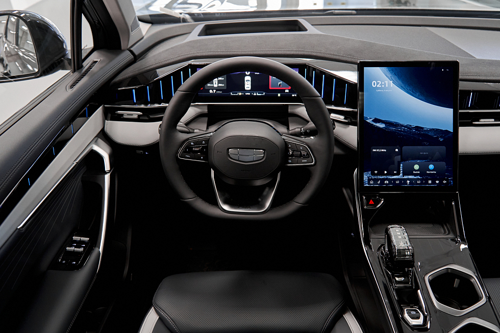 Geely Atlas Flagship, зеленый