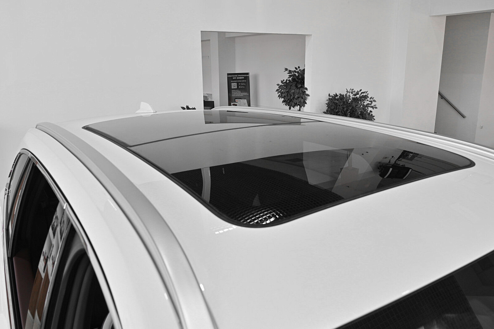 Geely Monjaro Flagship (2023-2025), белый