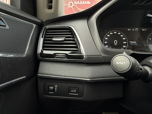 Volvo XC90 Inscription, 2019 года, пробег 179761 км