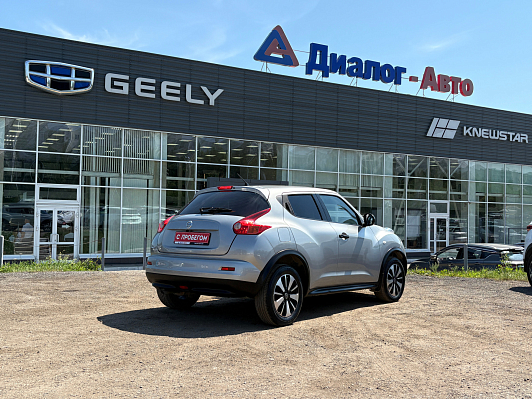 Nissan Juke XE, 2013 года, пробег 180000 км