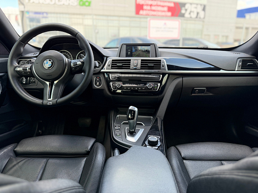 BMW 3 серии 320i xDrive M Sport, 2018 года, пробег 260000 км