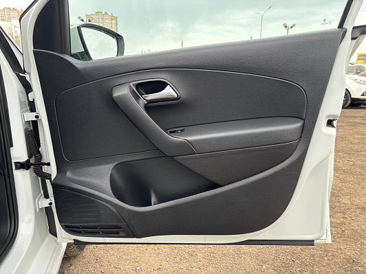 Volkswagen Polo Drive, 2018 года, пробег 135510 км