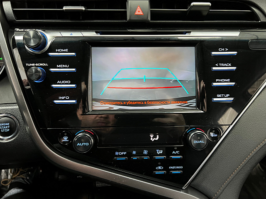 Toyota Camry Элеганс Safety, 2019 года, пробег 130300 км