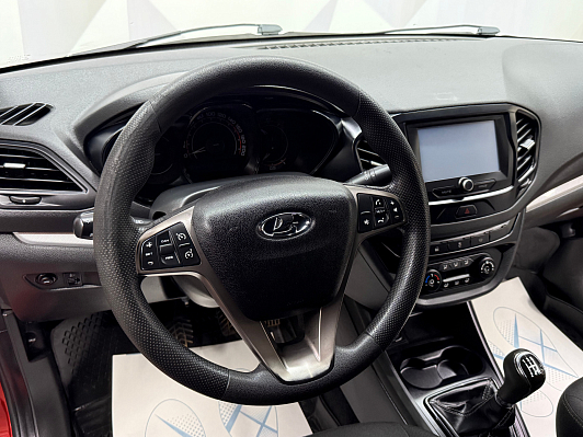 Lada (ВАЗ) Vesta Comfort Multimedia (2018-2019), 2017 года, пробег 105823 км