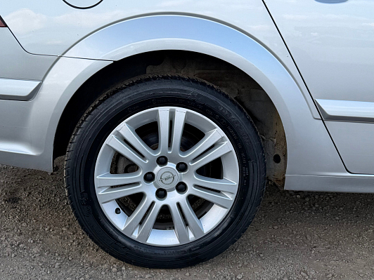 Opel Astra Cosmo, 2011 года, пробег 196699 км