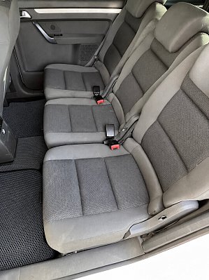Volkswagen Touran Highline, 2012 года, пробег 258181 км