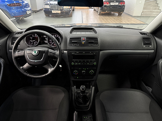 Skoda Yeti, 2013 года, пробег 216000 км