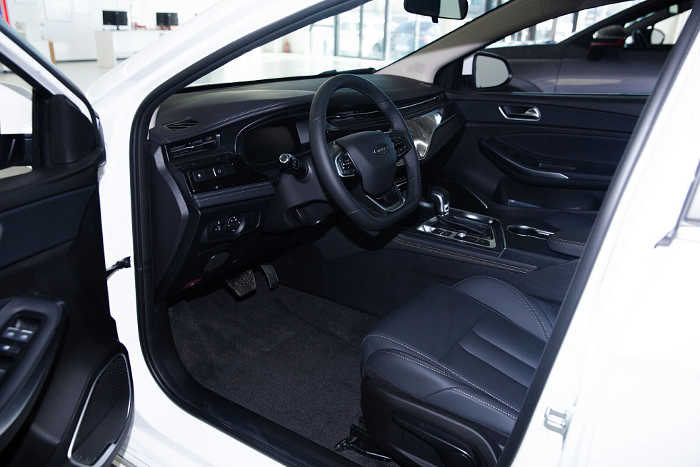 Omoda S5 Classic, белый