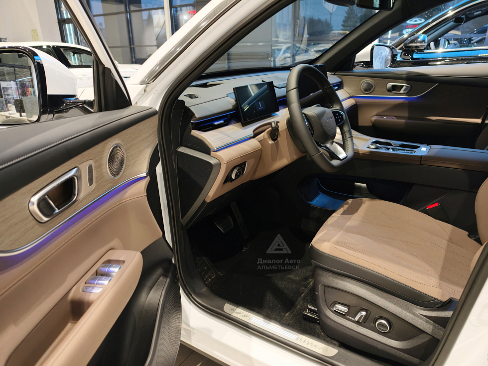 TENET T8 Ультра 4WD, белый