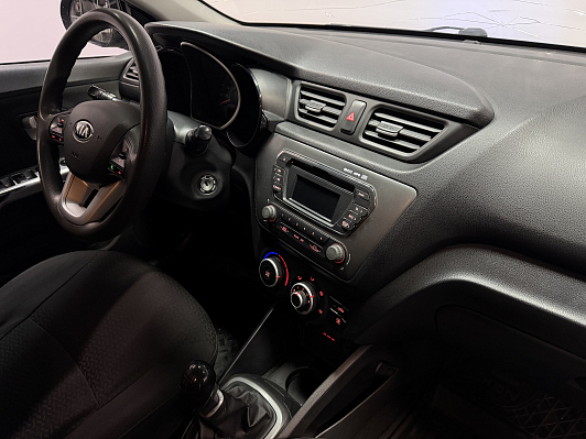 Kia Rio, 2013 года, пробег 245800 км