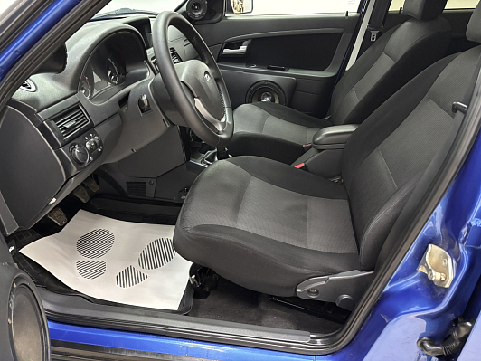 Lada (ВАЗ) Priora Standard 21702-40-050, 2017 года, пробег 98921 км