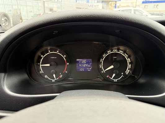 Lada (ВАЗ) Priora Comfort 21705-42-058, 2016 года, пробег 141000 км