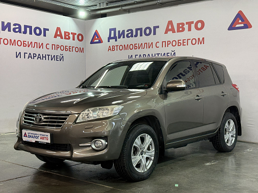 Toyota RAV4, 2011 года, пробег 196500 км