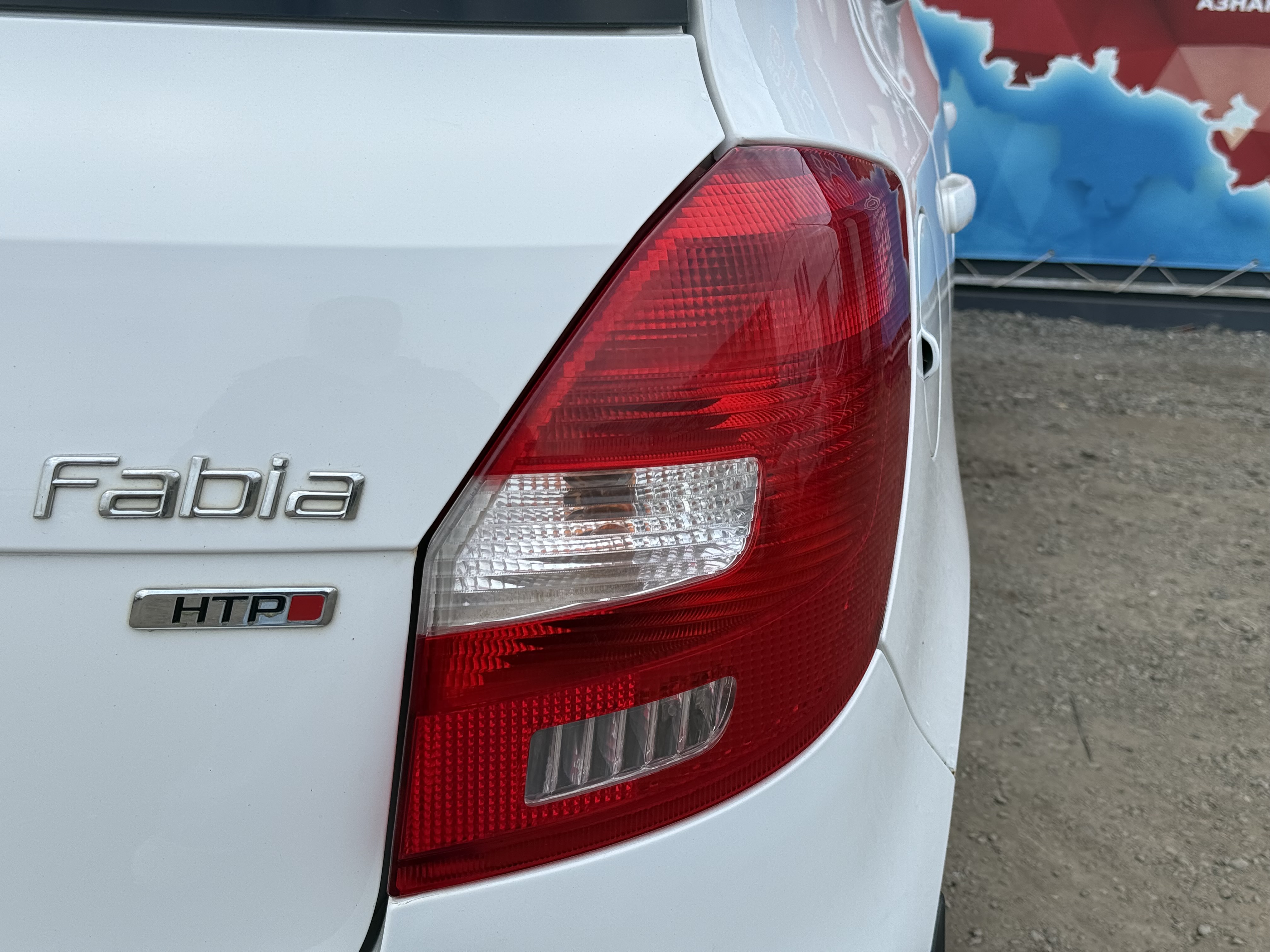 Skoda Fabia Ambition, 2012 года, пробег 156140 км