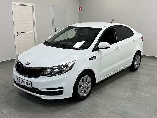 Kia Rio, 2015 года, пробег 190000 км