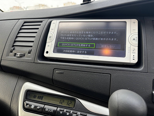 Toyota ISis, 2013 года, пробег 117800 км