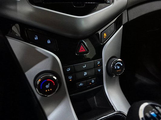 Chevrolet Cruze LS, 2012 года, пробег 210698 км