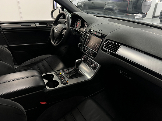 Volkswagen Touareg, 2014 года, пробег 240089 км