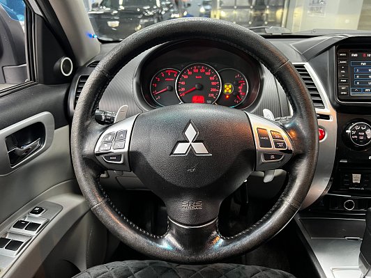 Mitsubishi Pajero Sport Ultimate S08, 2011 года, пробег 264438 км