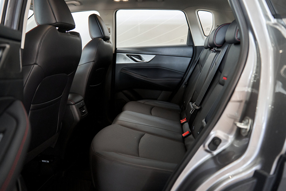 Changan CS35 Plus Техно, серебряный