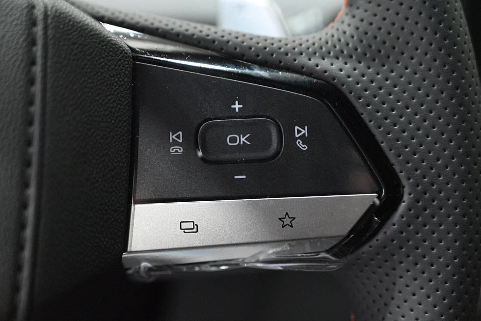 Changan UNI-V LX, черный