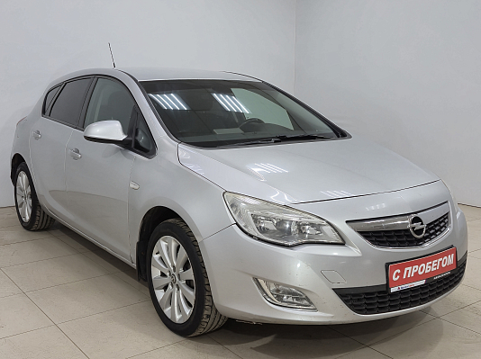 Opel Astra Cosmo, 2011 года, пробег 180923 км