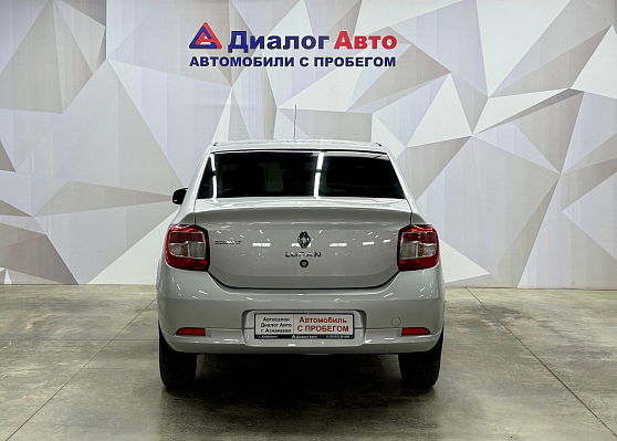 Renault Logan Privilege, 2017 года, пробег 108839 км