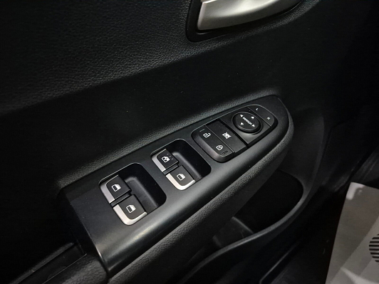 Kia Rio Luxe, 2020 года, пробег 63194 км