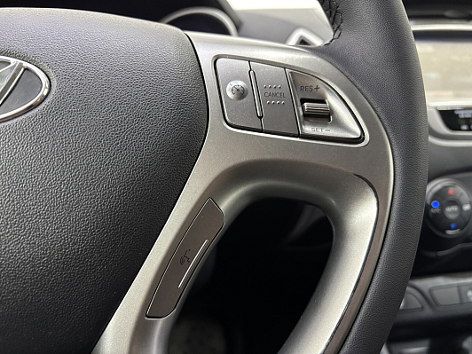 Hyundai ix35 Prestige, 2013 года, пробег 169835 км