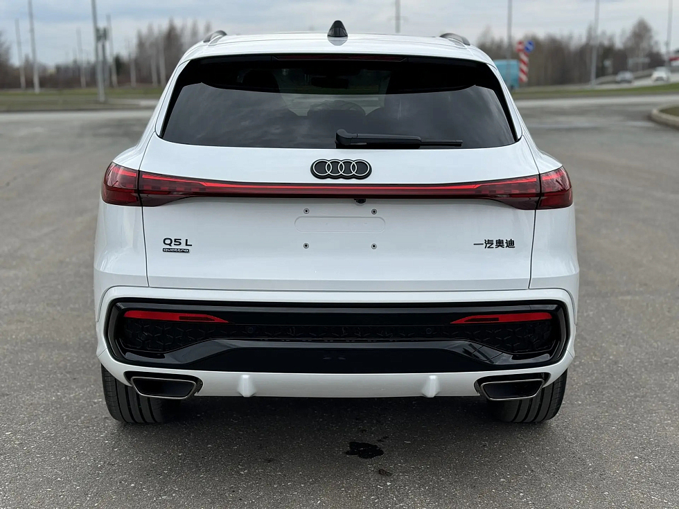 Audi Q5 Luxury, белый