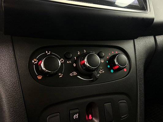 Renault Sandero Special Edition, 2020 года, пробег 120303 км