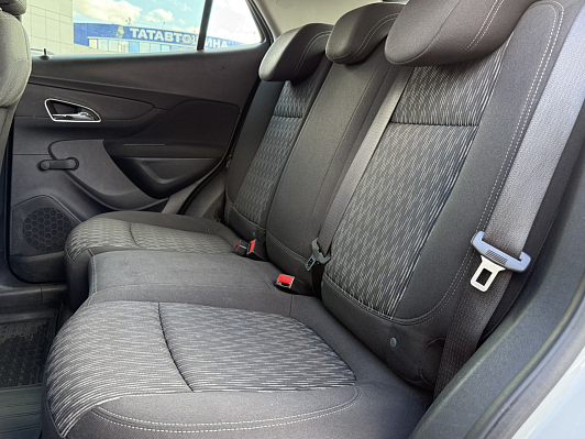 Opel Mokka Essentia, 2014 года, пробег 199314 км