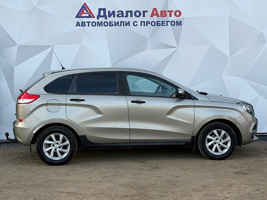 Lada (ВАЗ) XRAY Comfort, 2016 года, пробег 130000 км