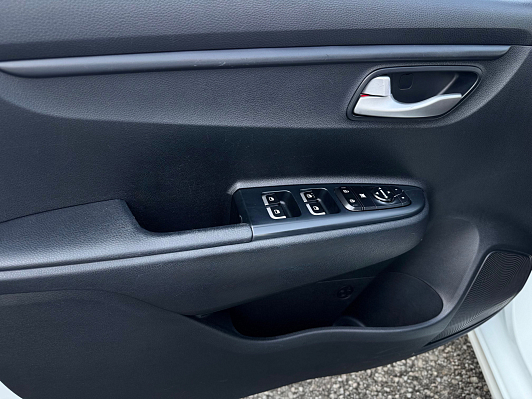 Kia Rio Luxe, 2017 года, пробег 103900 км