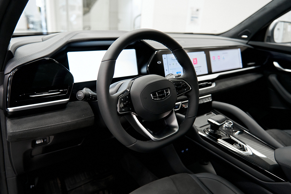 Geely Monjaro Flagship, серый