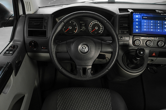 Volkswagen Caravelle, 2011 года, пробег 329081 км